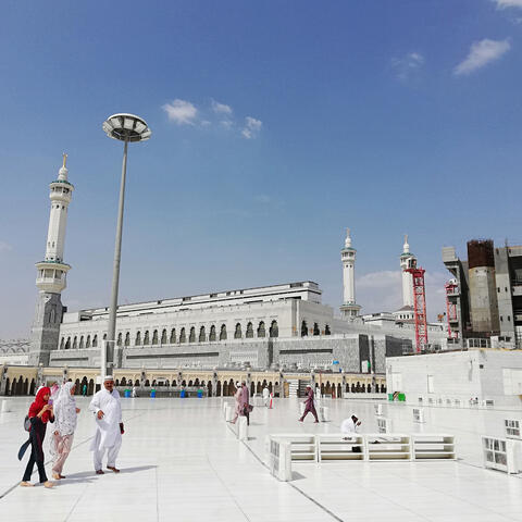 اللهم اني استقبل شهر رمضان بحمدك