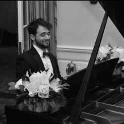 The Christmas Song (Chestnuts Roasting)