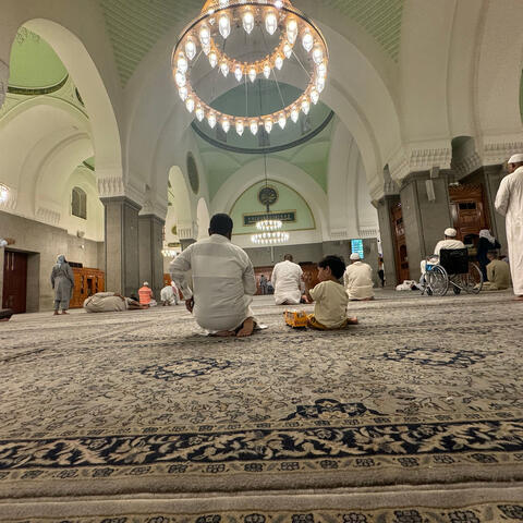 اللهم في آخر أيام رمضان