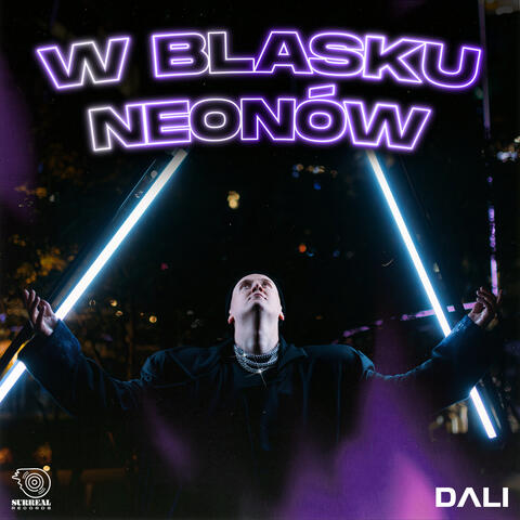 W blasku neonów