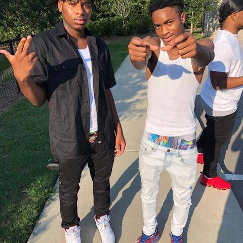 Hanging Out ( Free Ozark)