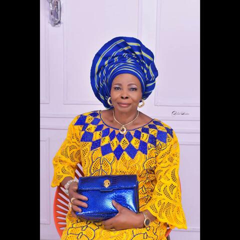 MAMA (Granny Mi O )
