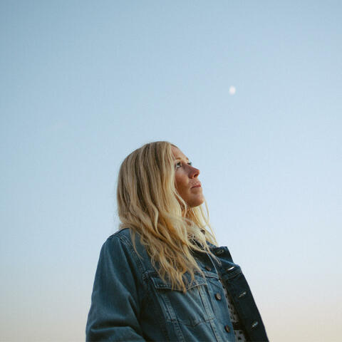 Ellie Holcomb