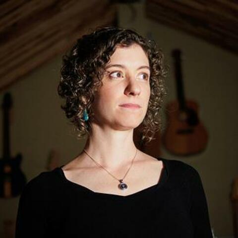 Rayna Gellert