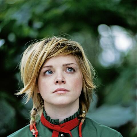 Wallis Bird