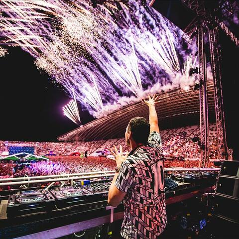 Tiësto Presents Alone In The Dark