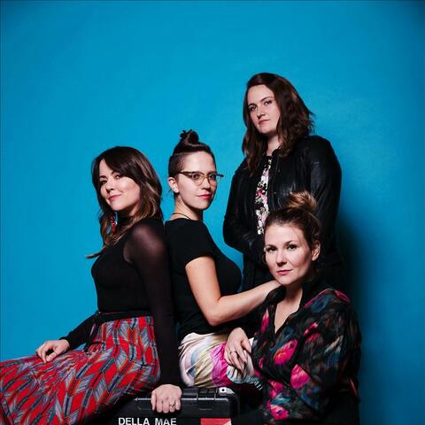 Della Mae