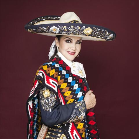 Aida Cuevas | Carlos Cuevas
