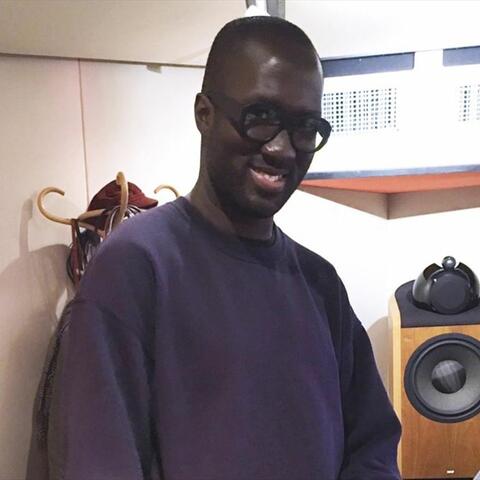 Kwes
