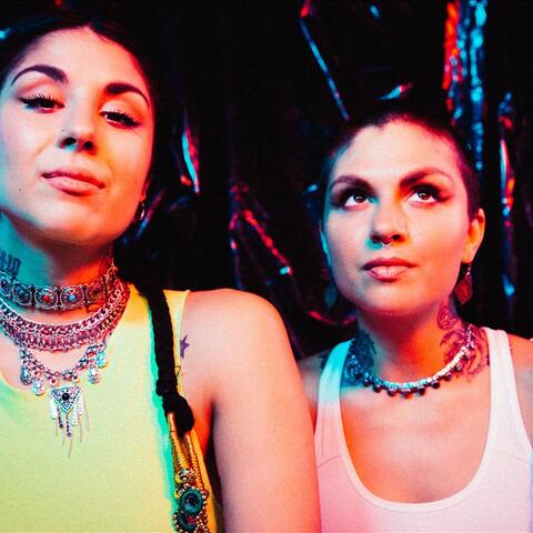 Krewella, BEAUZ