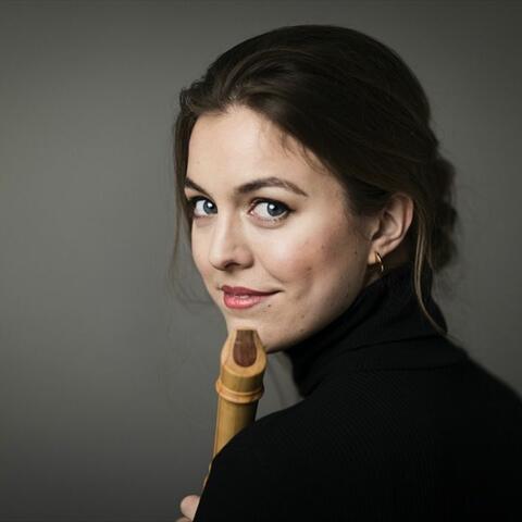 Tabea Debus