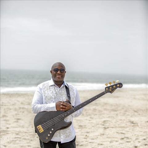Charnett Moffett