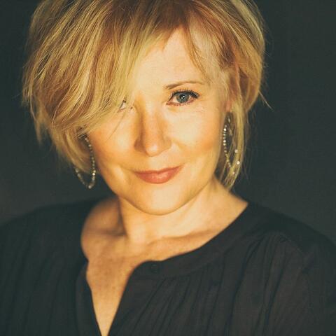 Nicki Parrott