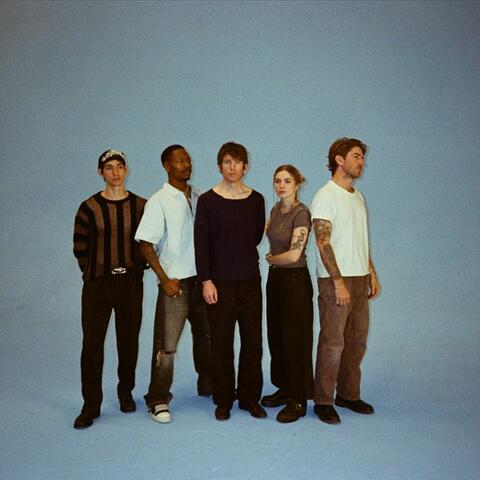 Turnstile & Mall Grab