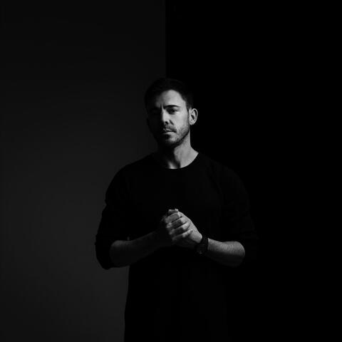 Darren Styles & Arkiida