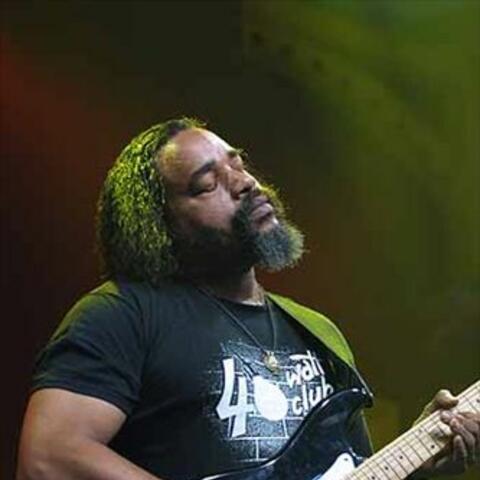 Ike Willis
