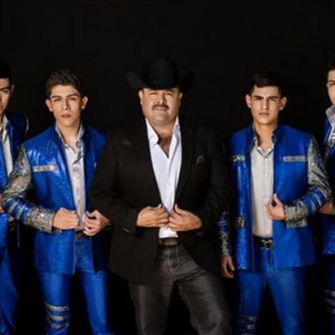 Cornelio Vega y su Dinastia