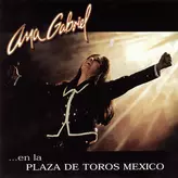 Image of Ana Gabriel En La Plaza De Toros México