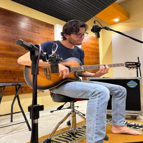 Tiago Hènrique - Versão Beta album art