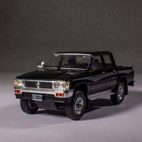 Hilux 98 album art