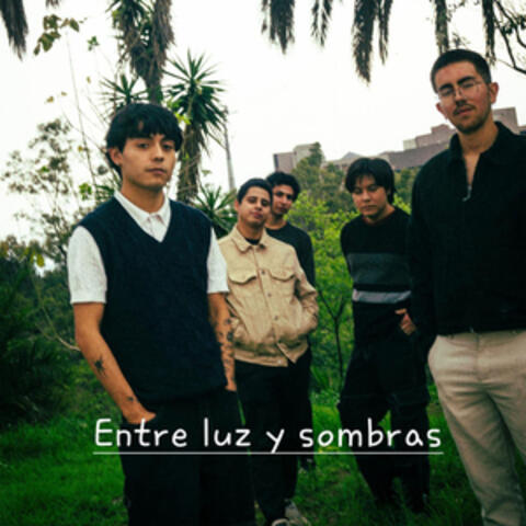 Entre luz y sombras album art