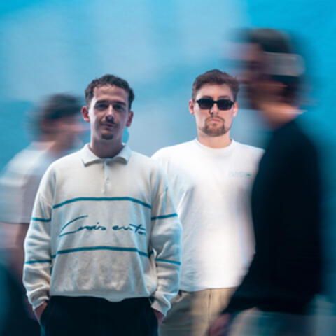 M'hauria de despertar (Tengo que despertar) album art