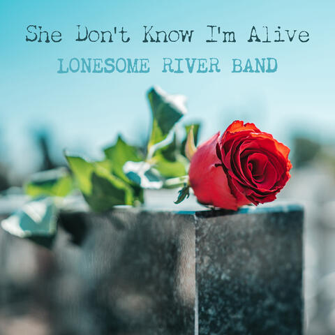 She Don't Know I'm Alive album art