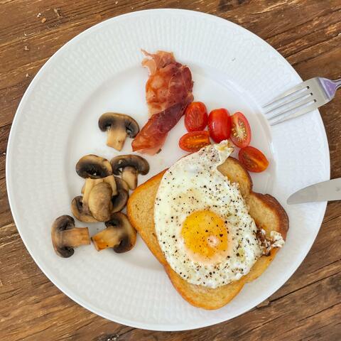 Eggs for the breakfast album art