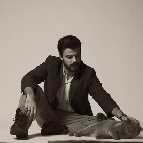 Yine Eve Dönüyorum album art