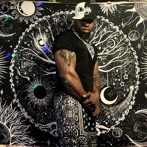 Deadbeat Bitch album art