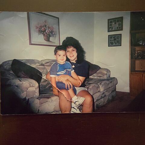 MOMMA'S BOY album art