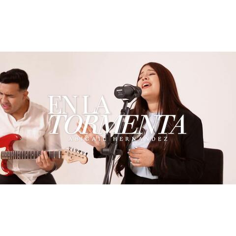 En la tormenta album art