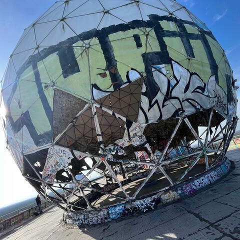 Overseas (Prod. DecemberXV) album art