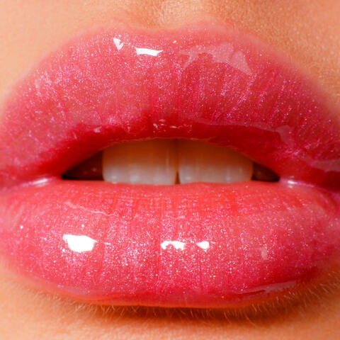 Your Lips, Your Hips album art