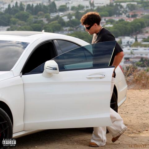 BOTH HANDS // DD FREESTYLE album art