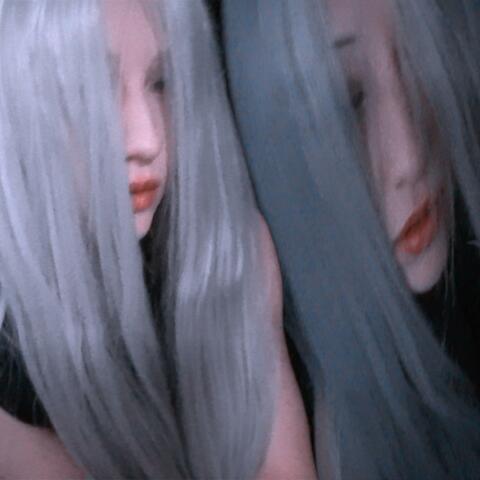 Alice In The Mirror album art