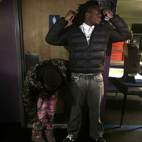 SHARKS OUT THE CAGE REMASTERED (feat. jayt0tenthh) album art