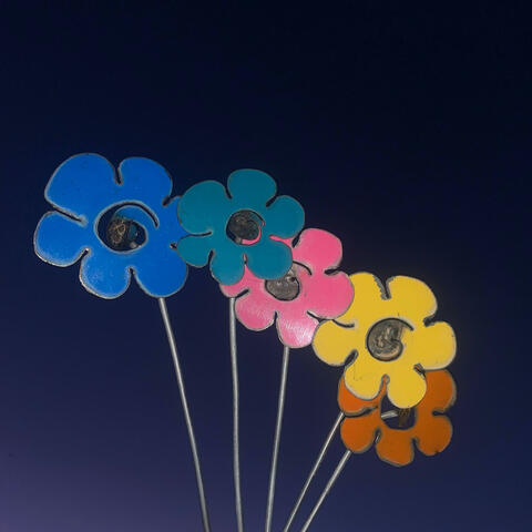 Sun Don't Shine album art