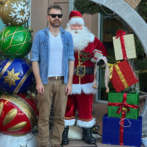 A Very Straight White Teeth Christmas album art