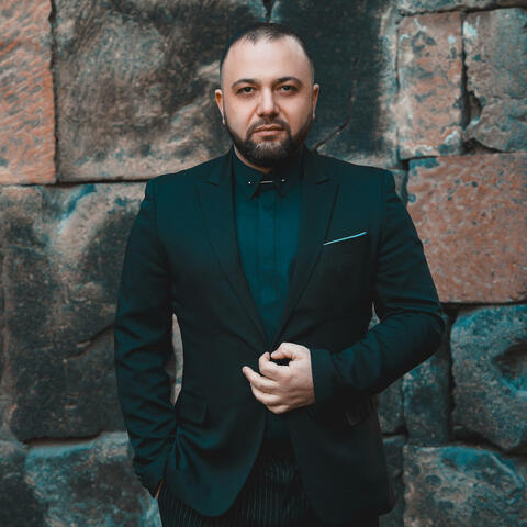 Pash Sardan Ari Surb Hogi album art