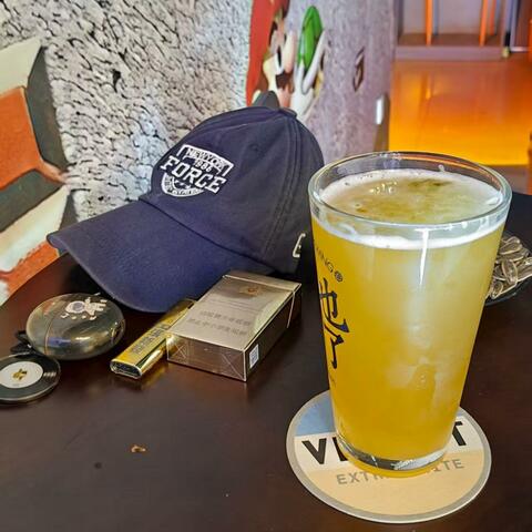 一个帅哥的自言自语 album art