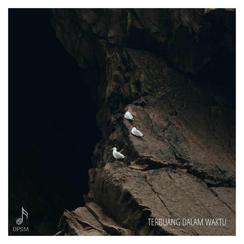 Terbuang dalam Waktu album art