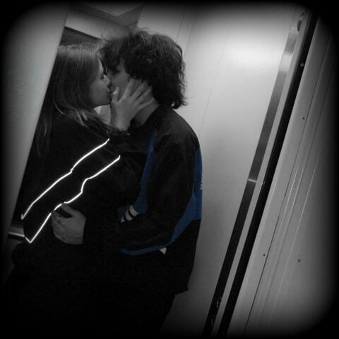 Долгий поцелуй album art