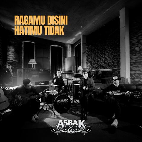 Ragamu Disini, Hatimu Tidak album art