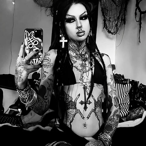 LEAKIN' OUT MY NOSE album art