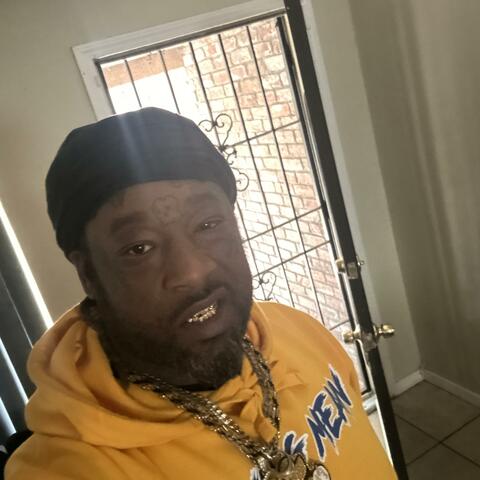 3 Pistols Up album art