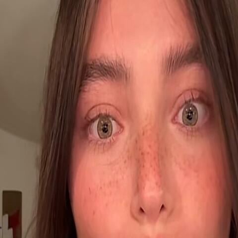 saw this foid walking by album art