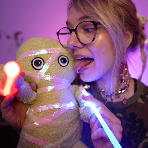 ASMR aber der Trigger wechselt jede Minute album art