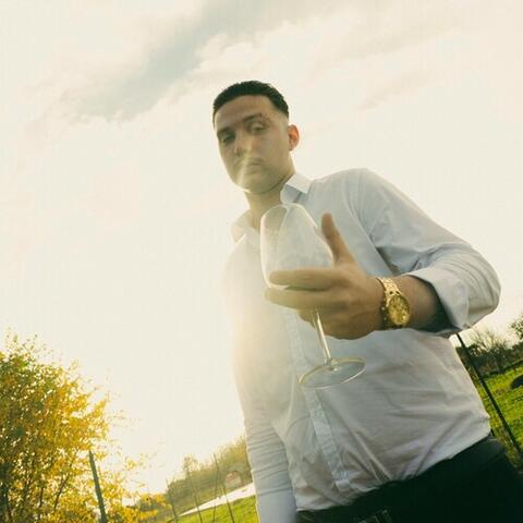 Derealizzazione album art