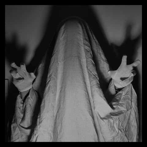 Tanssilakanakummitus album art